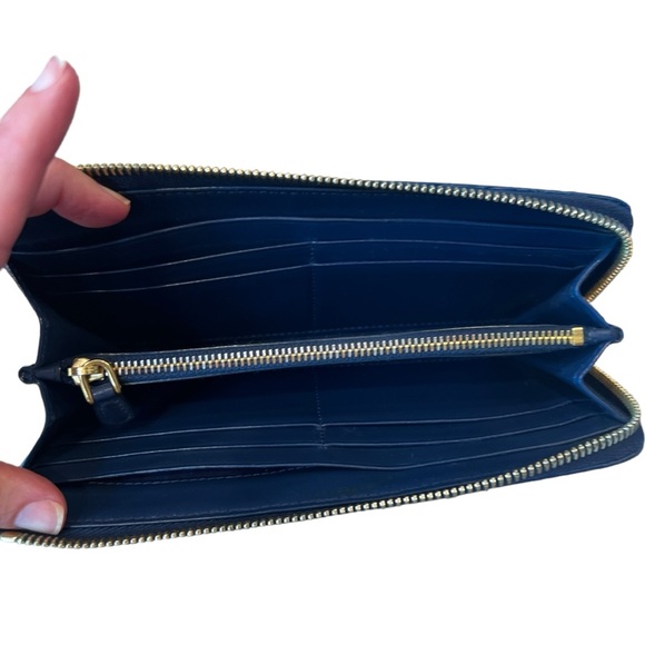 Authentic Prada Vittello Move Long L-Shaped Zip Around Wallet 1ML183 - Preowned - Picture 8 of 11